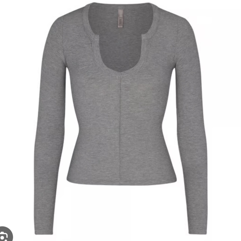 NWT 🩶 SKIMS Soft Lounge Long Sleeve Top